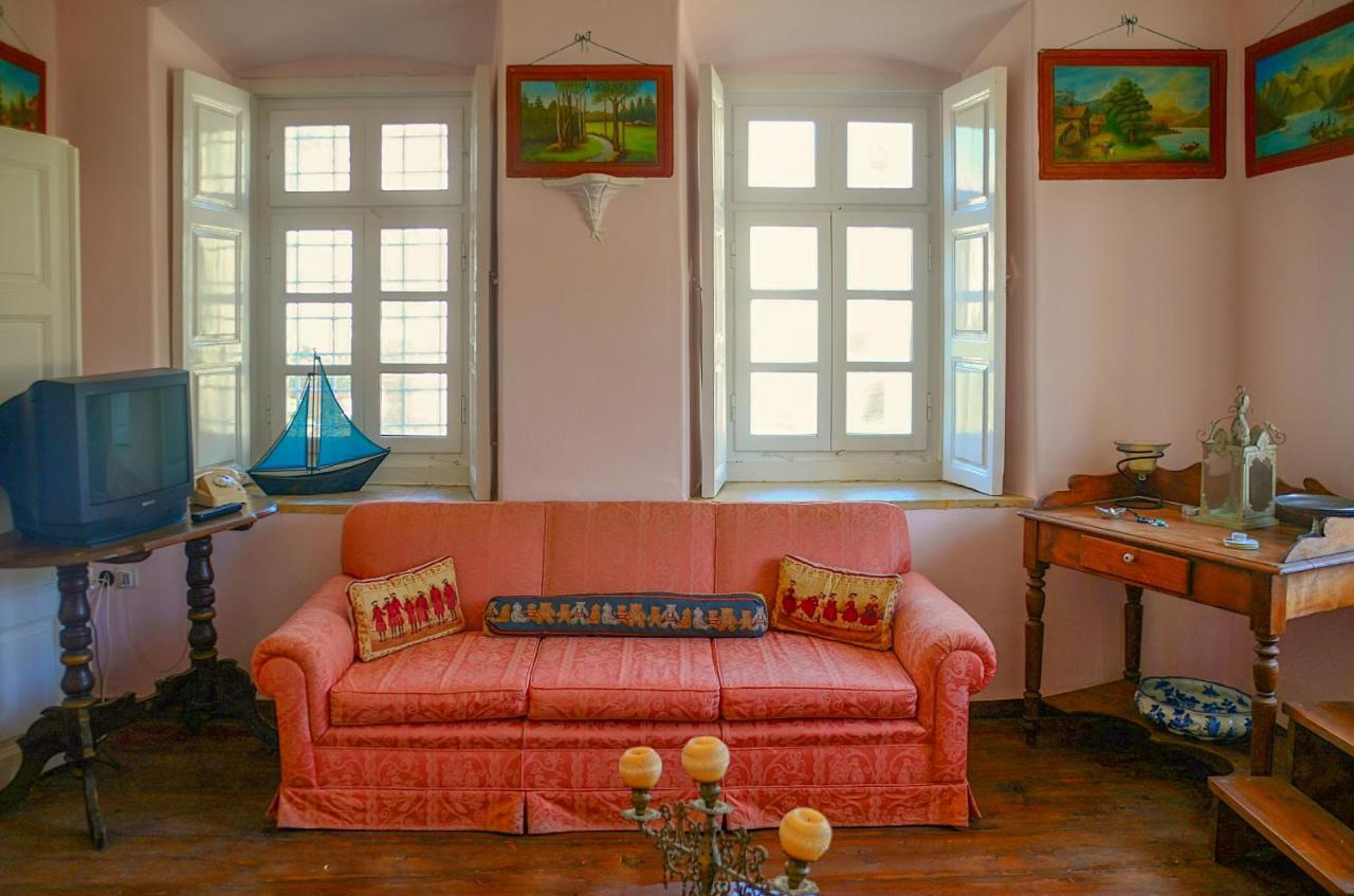 Villa Spetses ภายนอก รูปภาพ