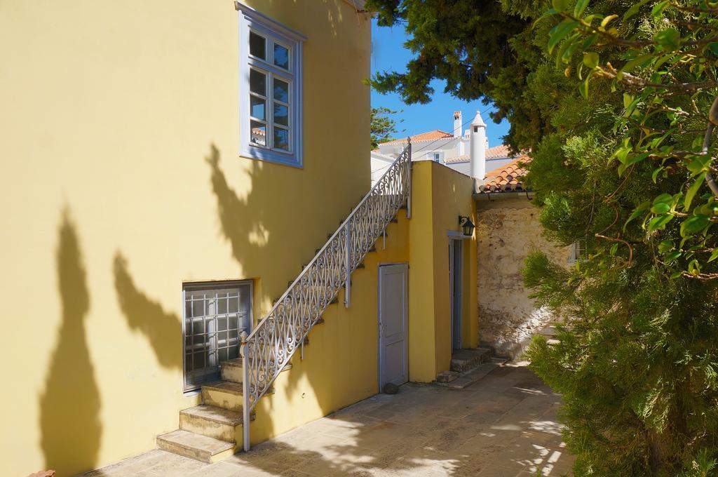 Villa Spetses ภายนอก รูปภาพ