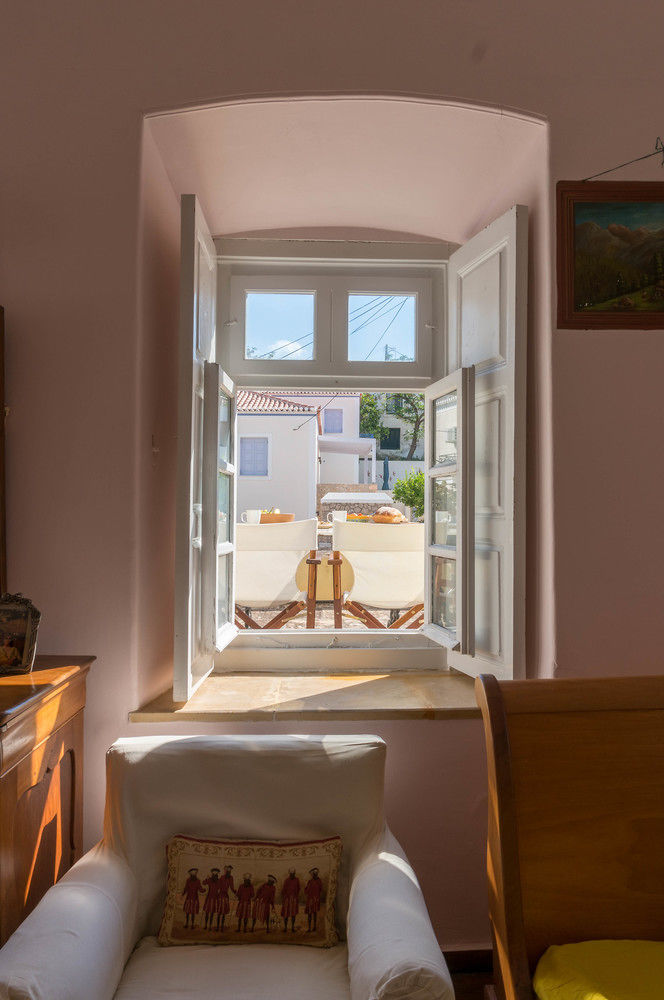 Villa Spetses ภายนอก รูปภาพ