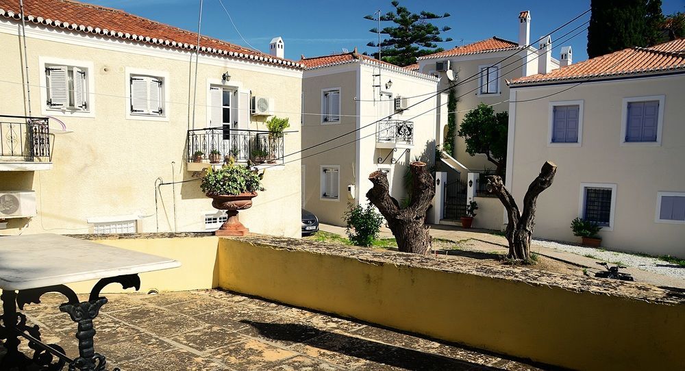 Villa Spetses ภายนอก รูปภาพ